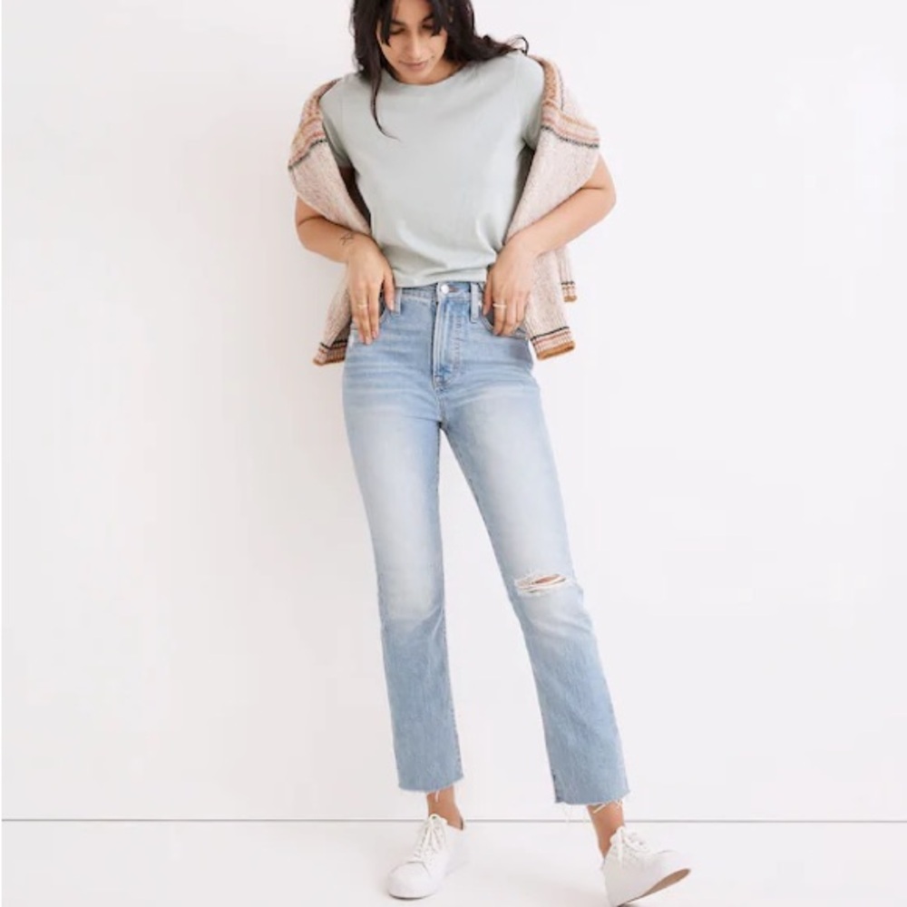 Madewell The Perfect Vintage Jeans in Coney Wash Destroyed Edition